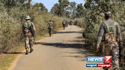  chhattisgarh   குண்டு வெடிப்பில் 2 ராணுவ வீரர்கள் உயிரிழப்பு    2 பேர் படுகாயம் 